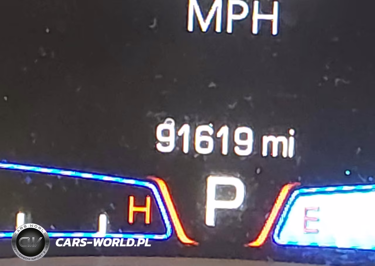 2018 Chrysler 300 VIN:2C3CCAGG6JH223142 - 15