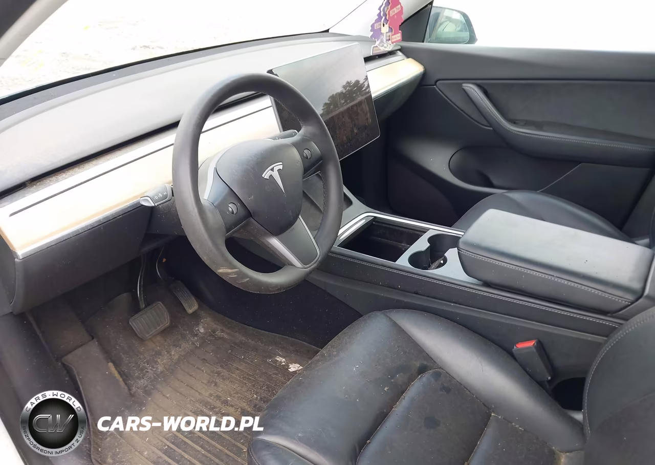 2022 Tesla Model Y Long Range Dual Motor All-Wheel Drive VIN:7SAYGDEE6NF375994 - 5