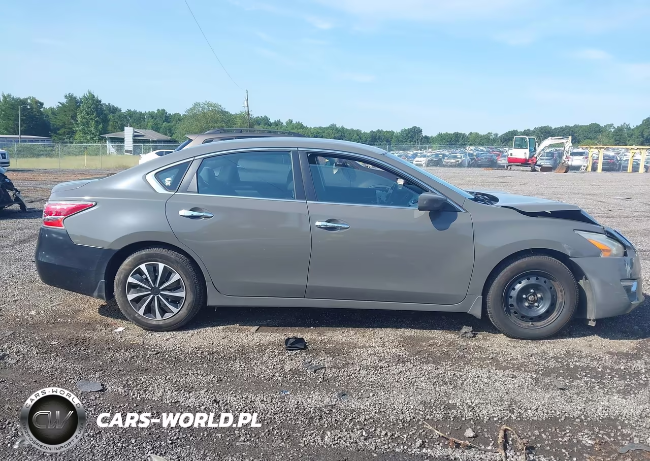 NISSAN ALTIMA 2.5 VIN:1N4AL3AP1FC433204 - 13
