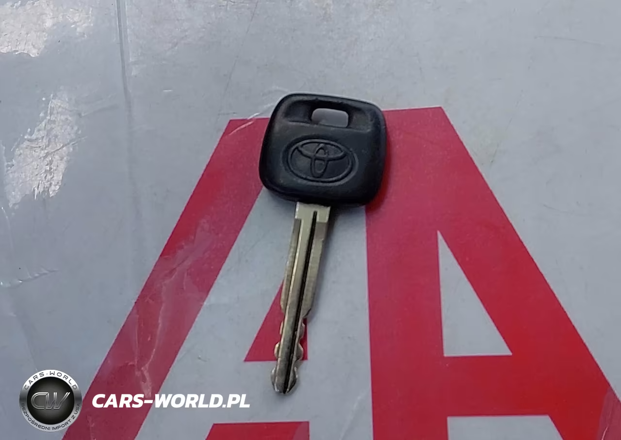 2007 Toyota Yaris VIN:JTDBT923871079045 - 11