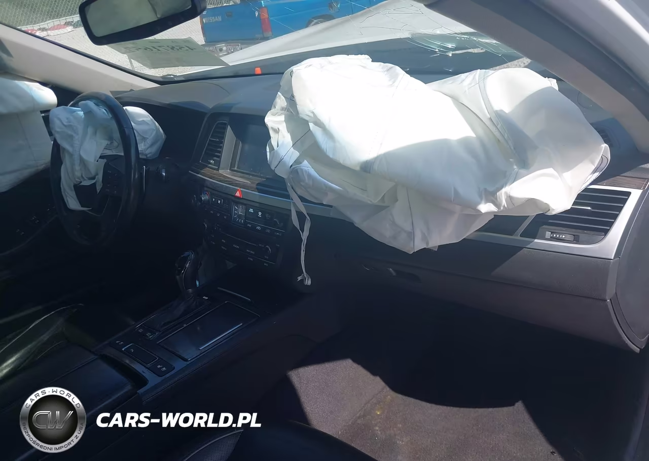 2016 Hyundai Genesis 3.8 VIN:KMHGN4JE1GU121698 - 5