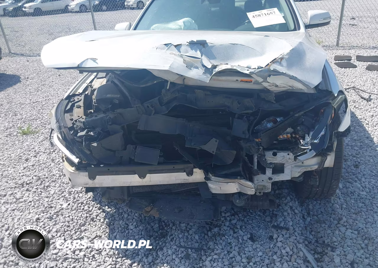 2016 Hyundai Genesis 3.8 VIN:KMHGN4JE1GU121698 - 6