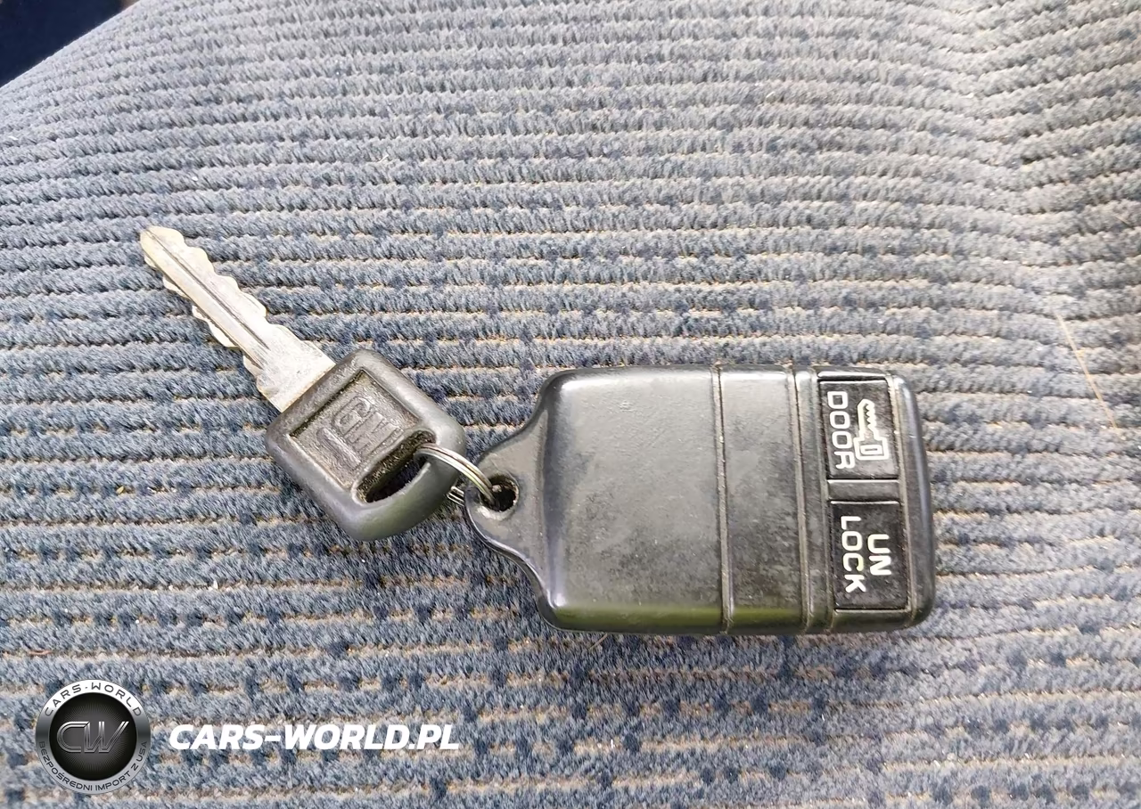 1996 Chevrolet Gmt-400 C1500 VIN:2GCEC19W3T1150946 - 11