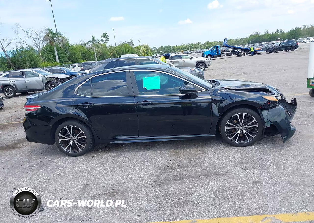 2018 Toyota Camry Se VIN:4T1B11HK7JU655571 - 13
