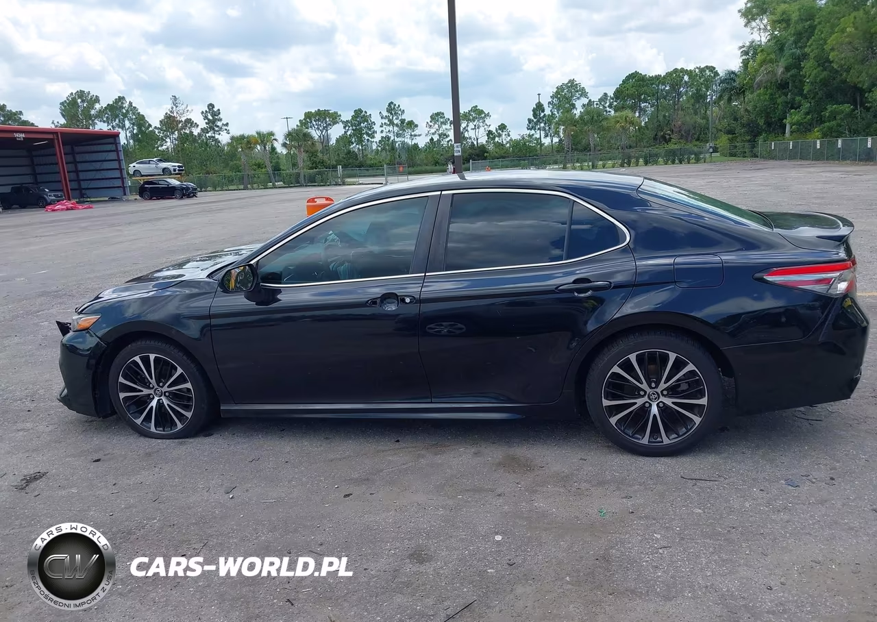 2018 Toyota Camry Se VIN:4T1B11HK7JU655571 - 14