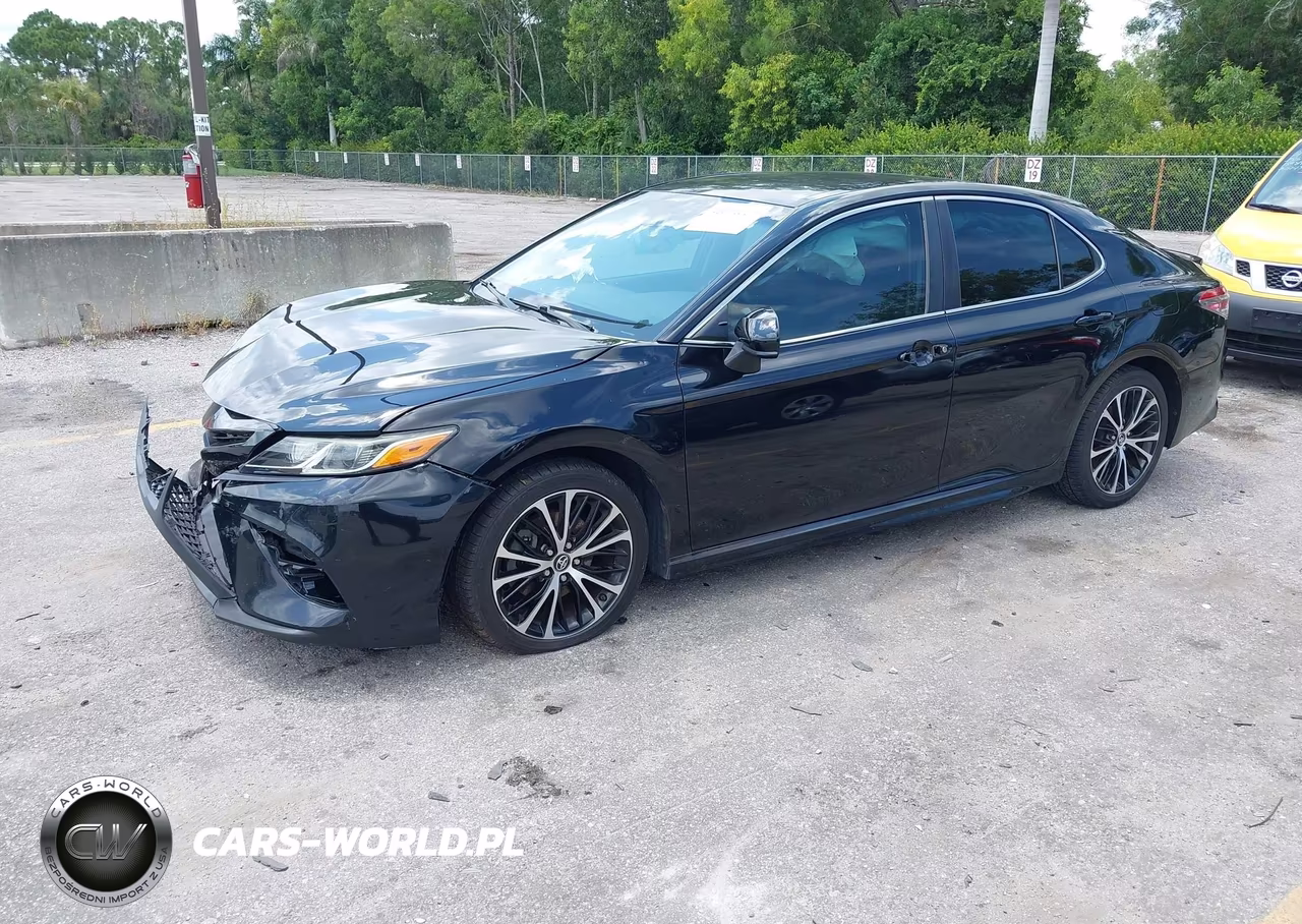 2018 Toyota Camry Se VIN:4T1B11HK7JU655571 - 2