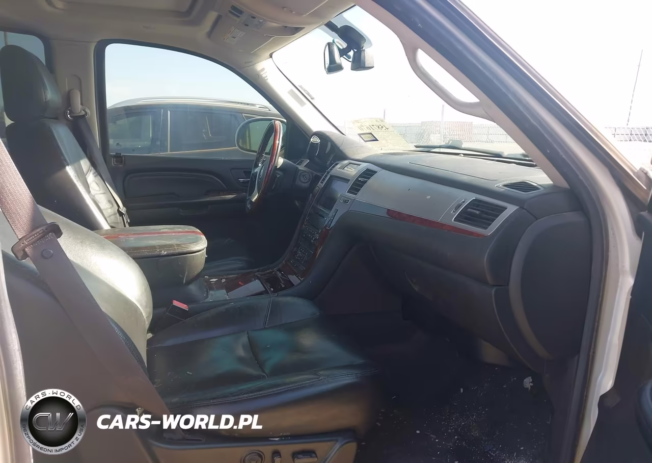 2009 Cadillac Escalade Standard VIN:1GYFC53229R116122 - 5