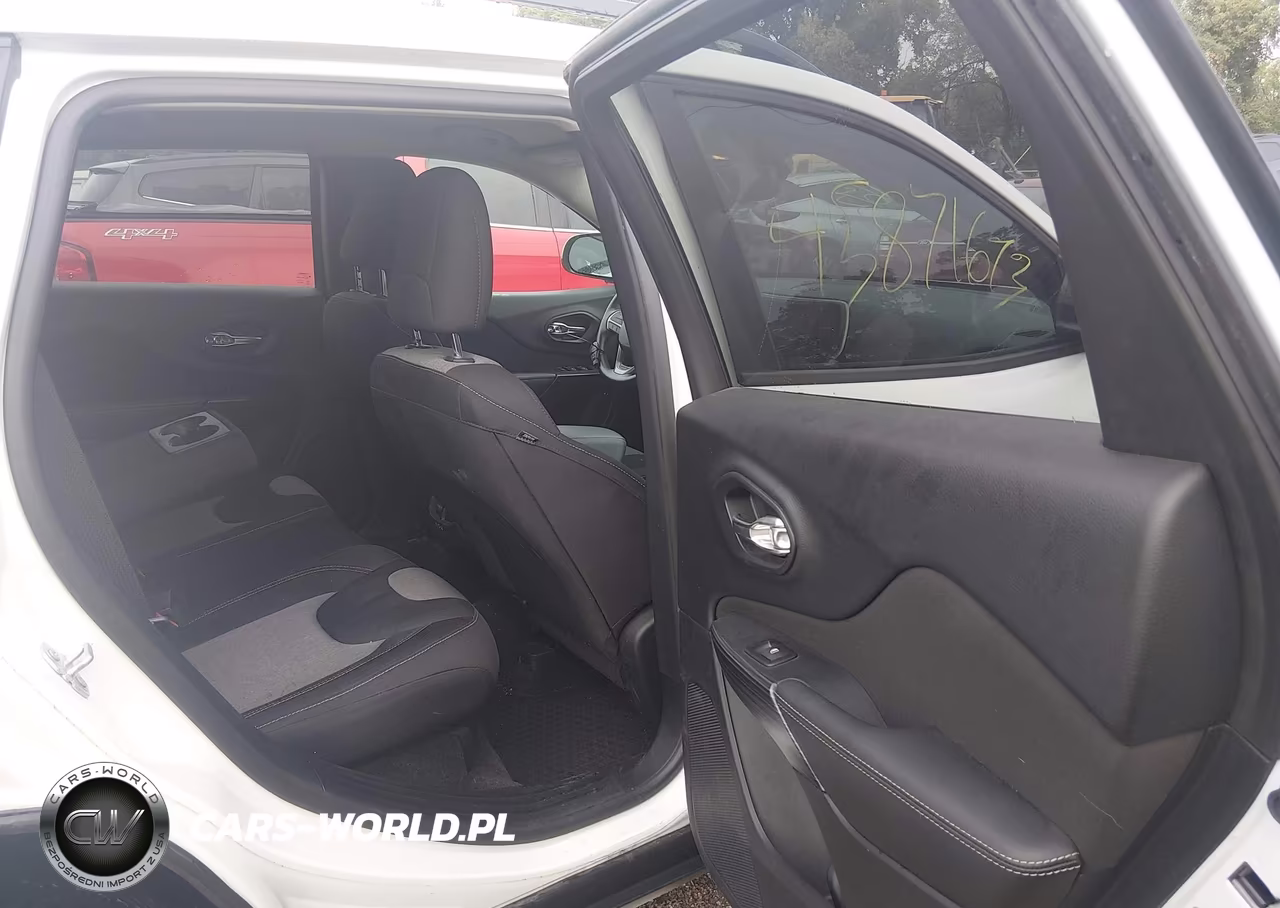 2017 Jeep Cherokee Sport VIN:1C4PJMAB3HW502321 - 8