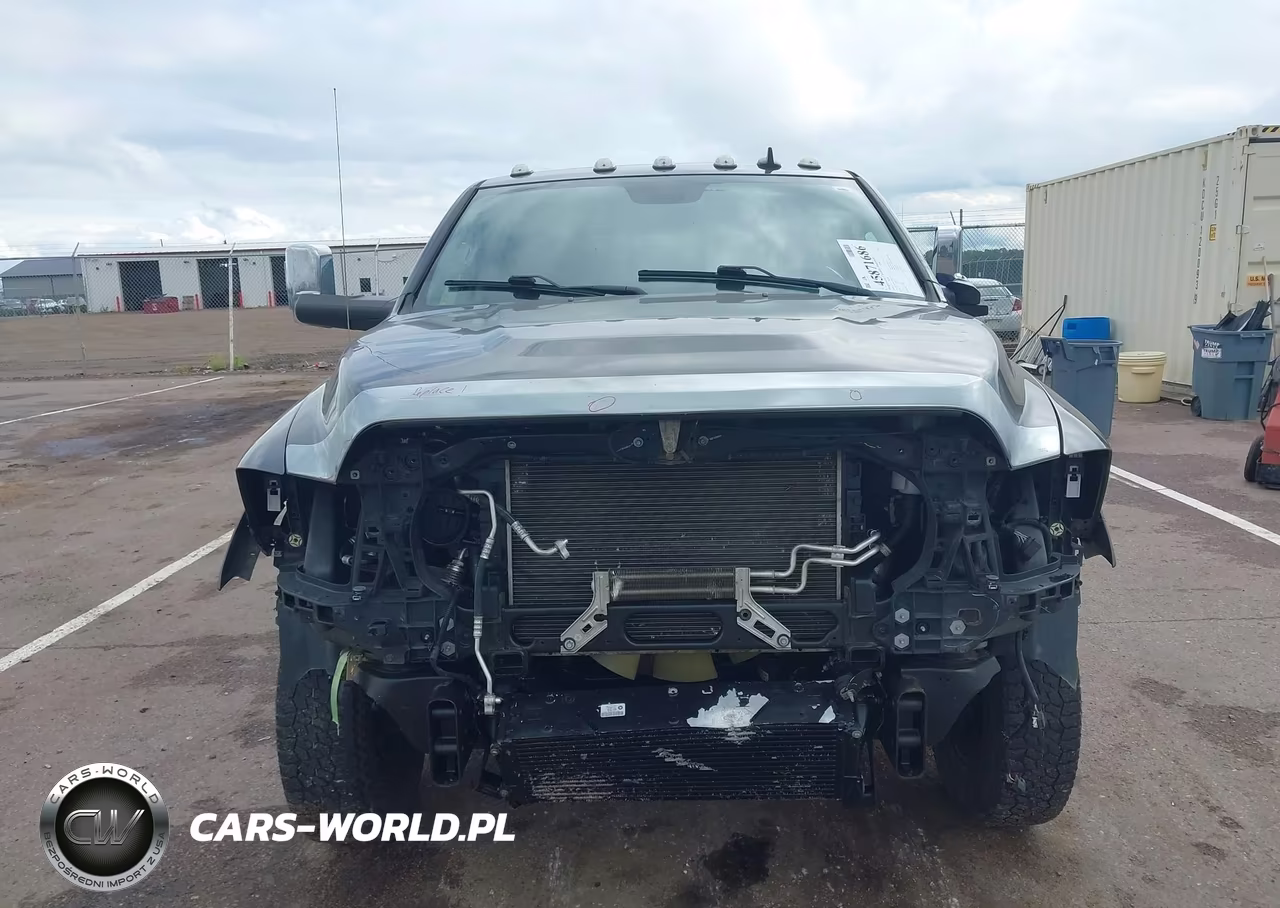 2018 Ram 3500 Laramie 4X4 6'4 Box VIN:3C63RRML7JG199791 - 11