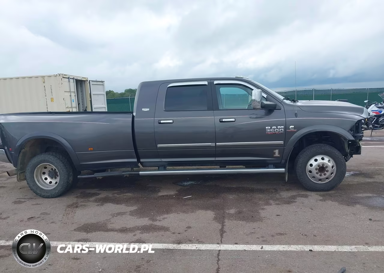 2018 Ram 3500 Laramie 4X4 6'4 Box VIN:3C63RRML7JG199791 - 13