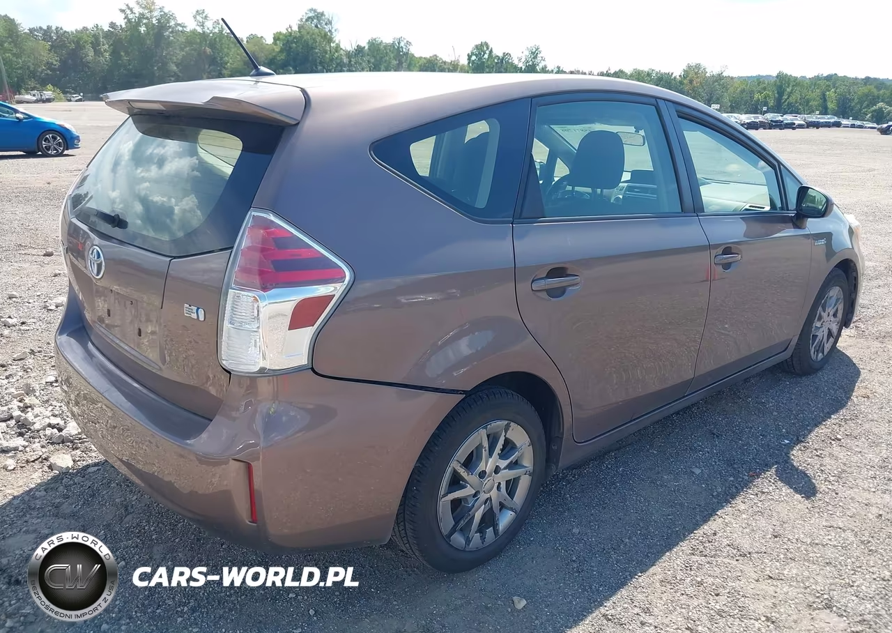 2015 Toyota Prius V Two VIN:JTDZN3EU9FJ024399 - 4