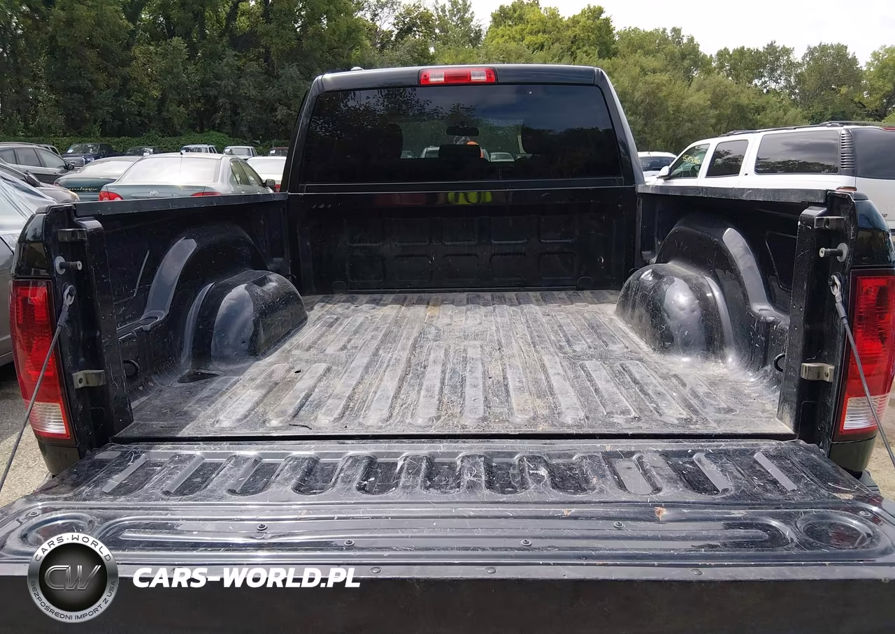 2017 Ram 1500 Express 4X4 6'4 Box VIN:1C6RR7FG3HS727022 - 18