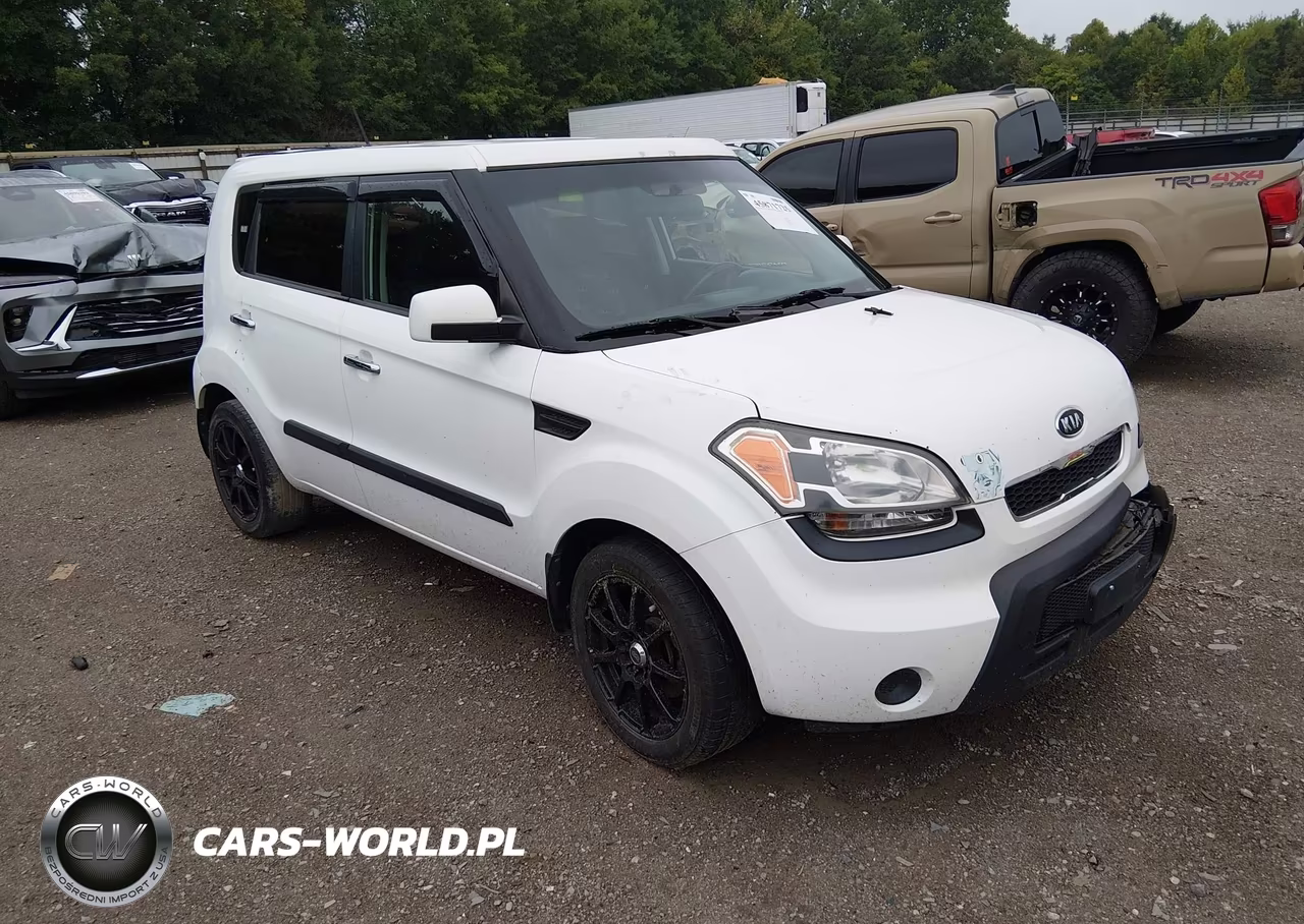 2011 Kia Soul +