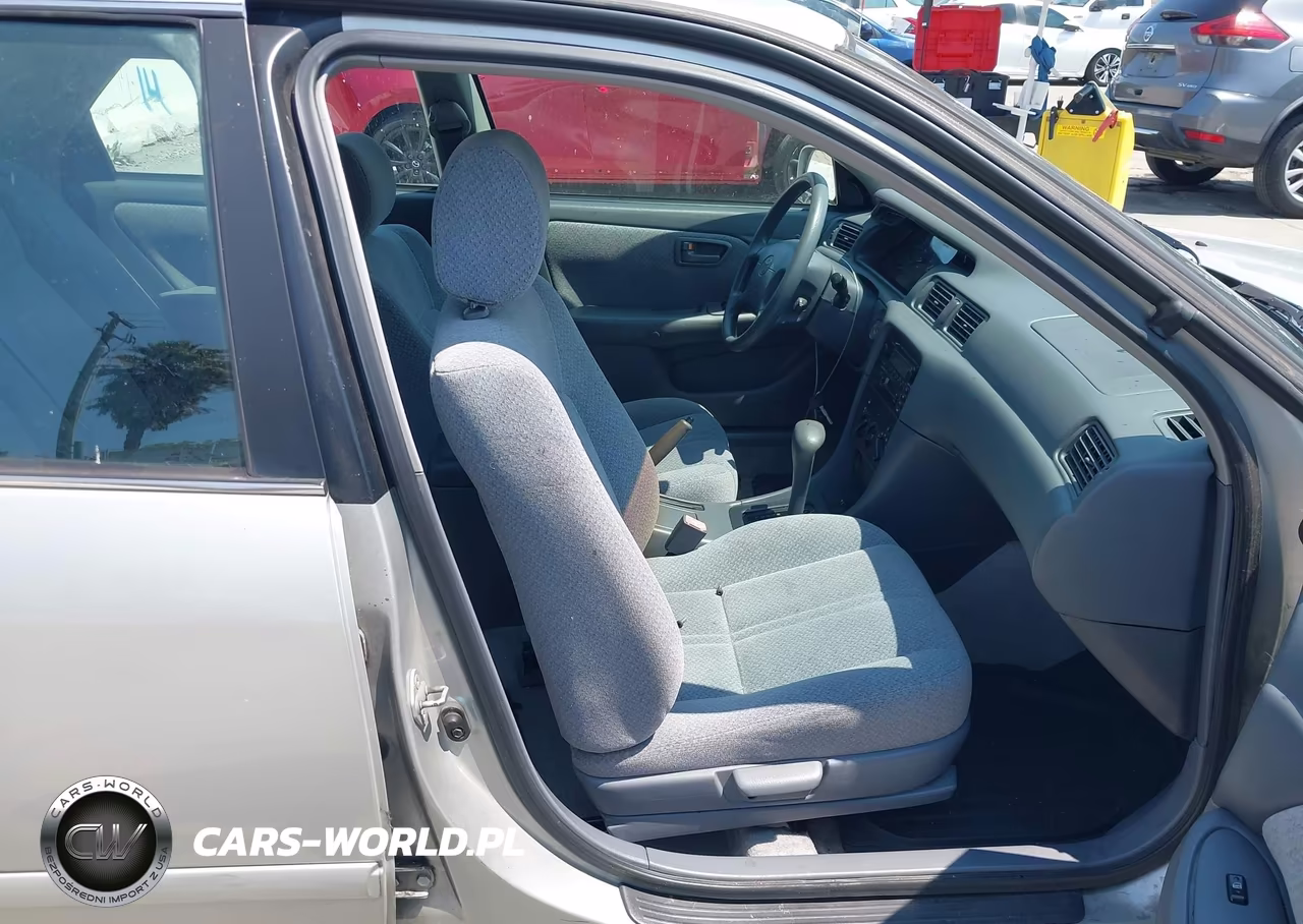 2001 Toyota Camry Le VIN:4T1BG22K21U109712 - 5