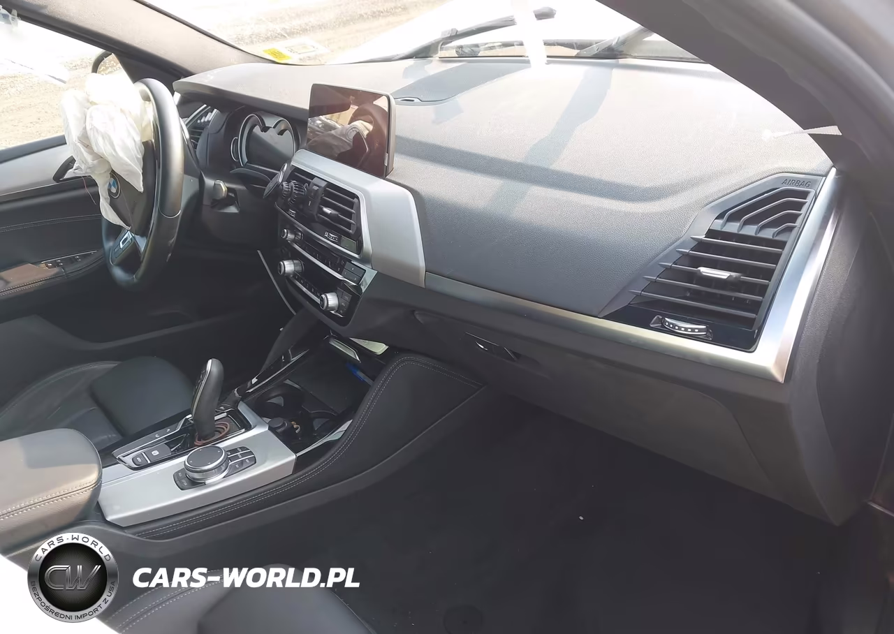2019 BMW X4 xDrive30I VIN:5UXUJ3C52KLG55626 - 5