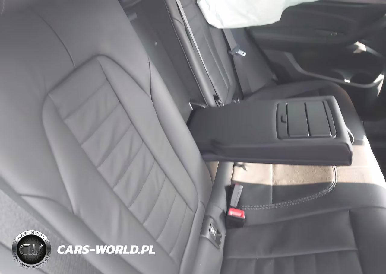 2019 BMW X4 xDrive30I VIN:5UXUJ3C52KLG55626 - 8