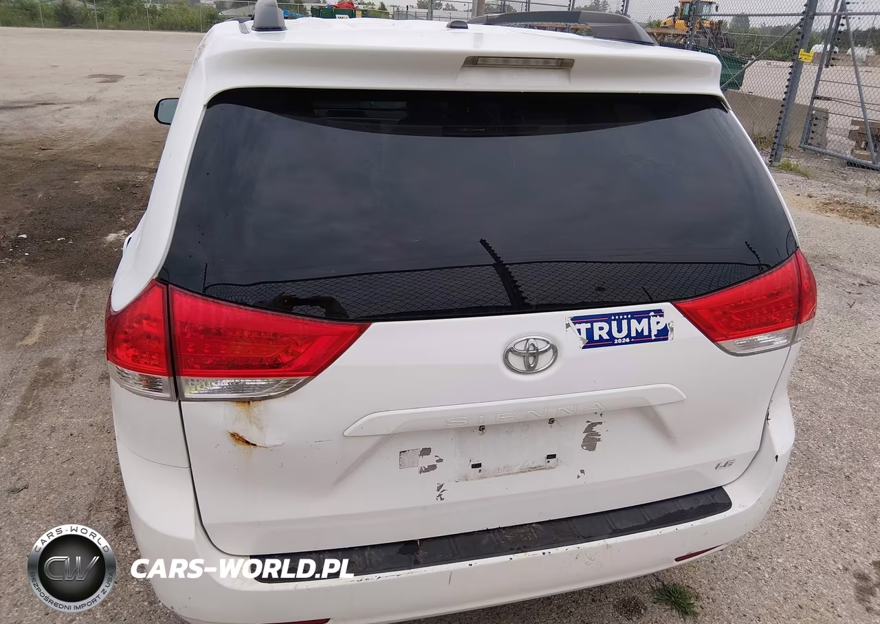 2013 Toyota Sienna Le V6 8 Passenger VIN:5TDKK3DC7DS298672 - 16