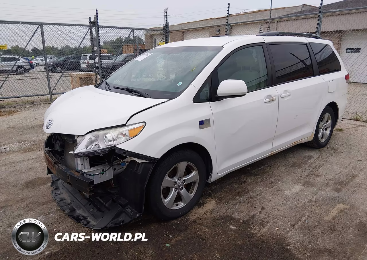2013 Toyota Sienna Le V6 8 Passenger VIN:5TDKK3DC7DS298672 - 2