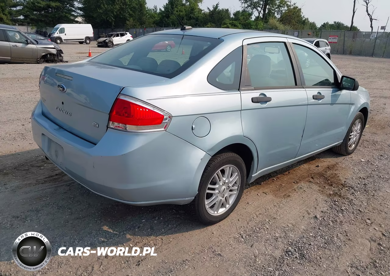 2009 Ford Focus Se VIN:1FAHP35N99W213128 - 4