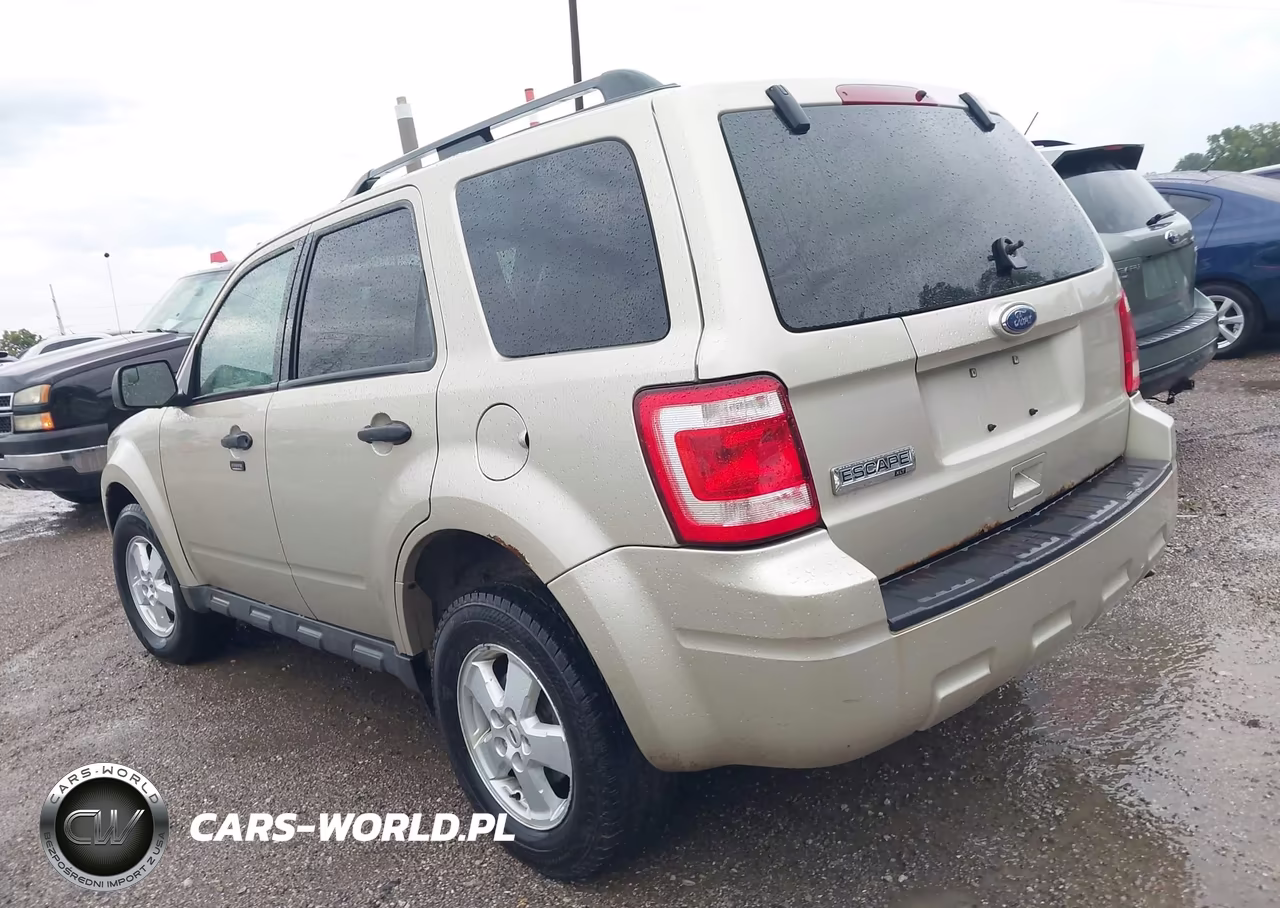 2010 Ford Escape Xlt VIN:1FMCU9D74AKB94708 - 3