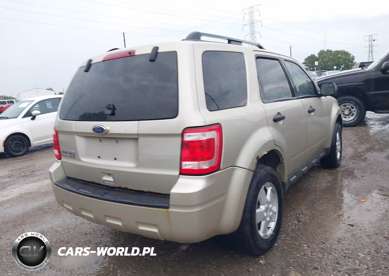 2010 Ford Escape Xlt VIN:1FMCU9D74AKB94708 - 4