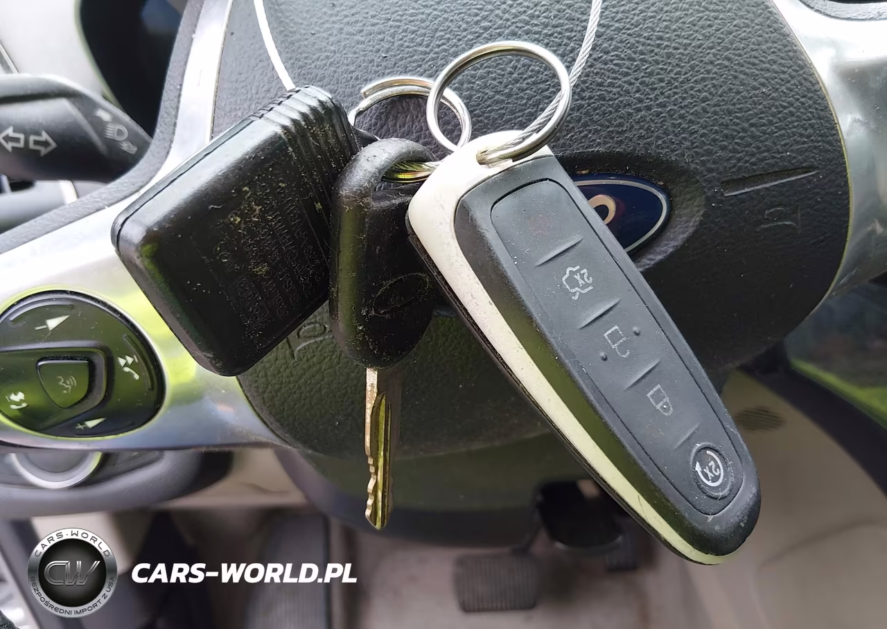 2015 Ford Escape Titanium VIN:1FMCU0J96FUA20426 - 11