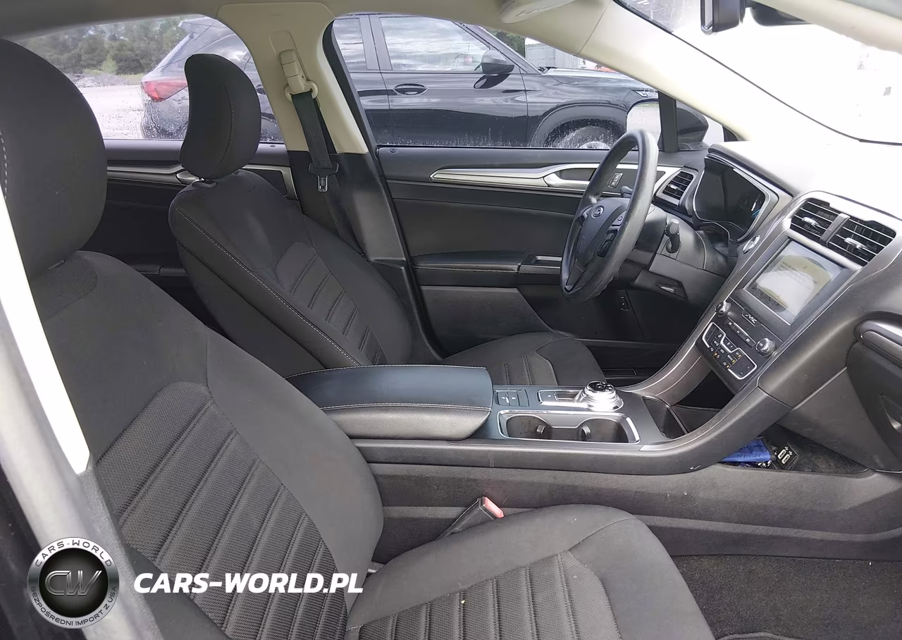 2019 Ford Fusion Hybrid Se VIN:3FA6P0LU1KR258640 - 5