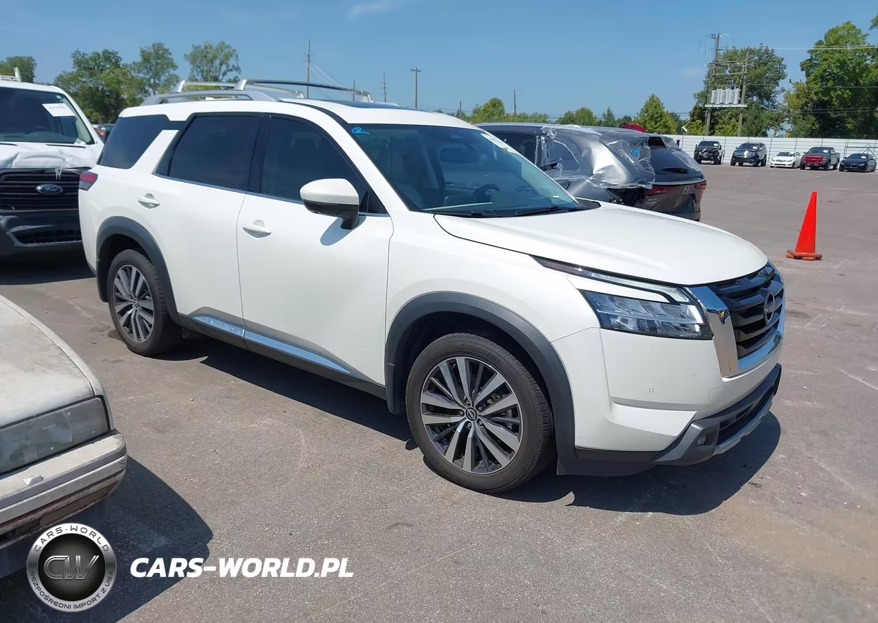 2022 Nissan Pathfinder Platinum 2Wd