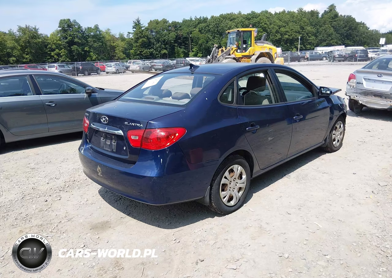 2010 Hyundai Elantra Gls VIN:KMHDU4AD0AU907920 - 4