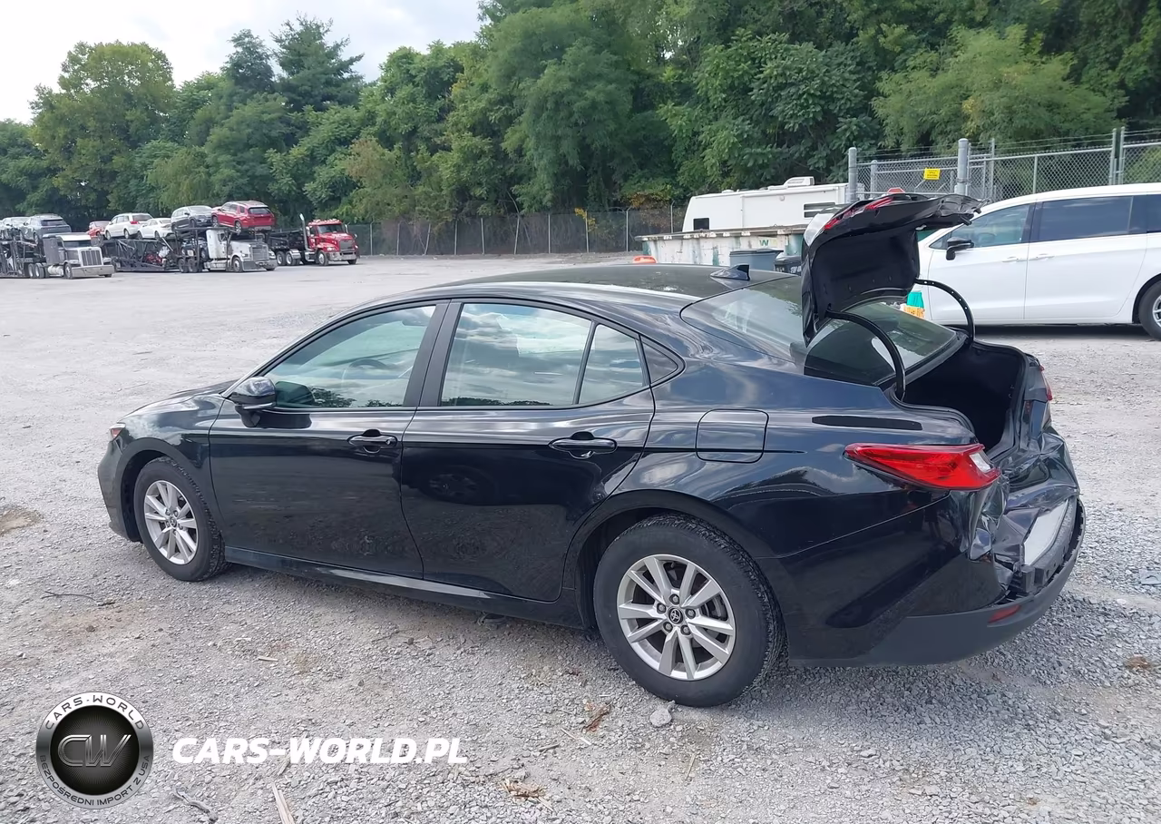 2025 Toyota Camry Le VIN:4T1DAACK5SU121695 - 14
