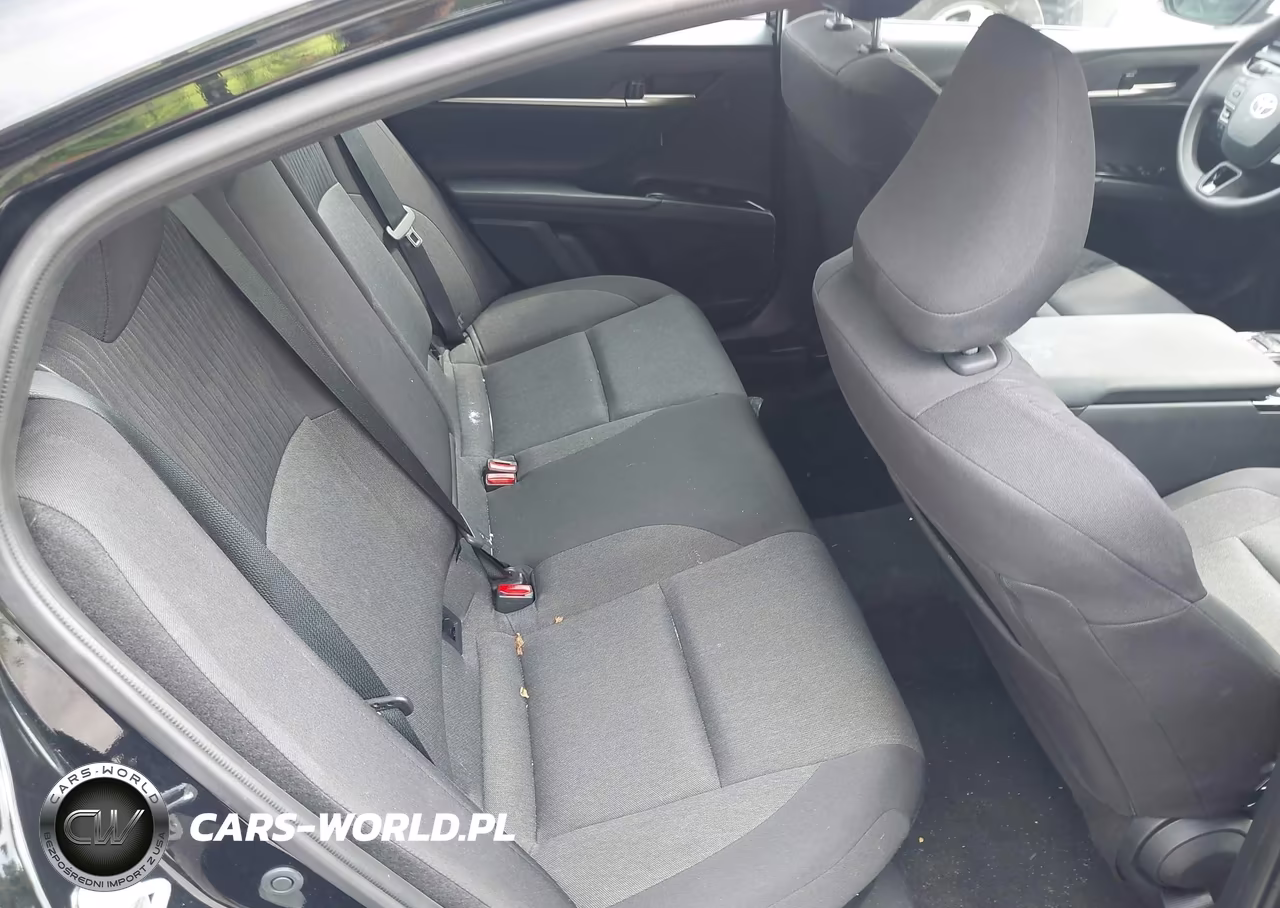 2025 Toyota Camry Le VIN:4T1DAACK5SU121695 - 8