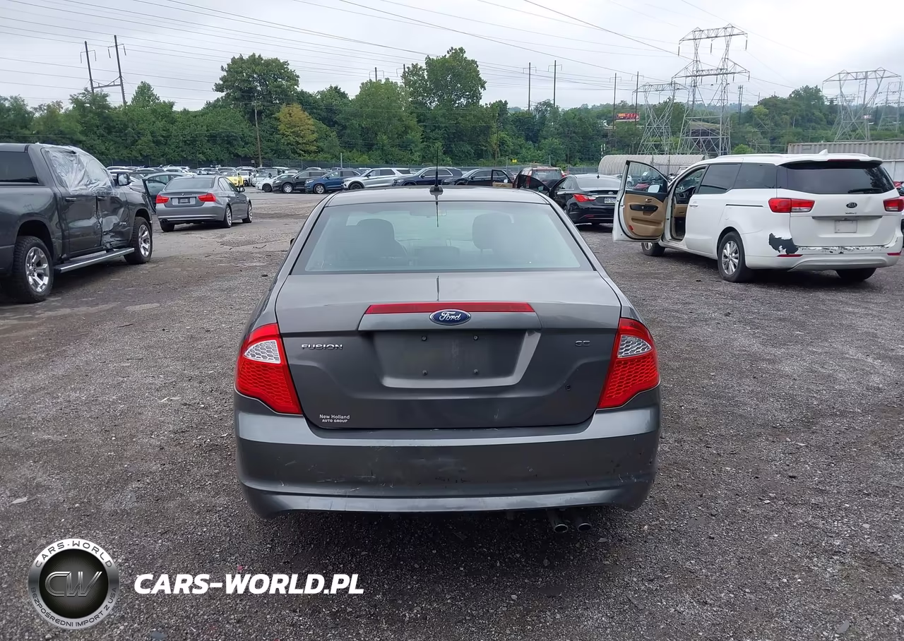 2011 Ford Fusion Se VIN:3FAHP0HA6BR131552 - 16