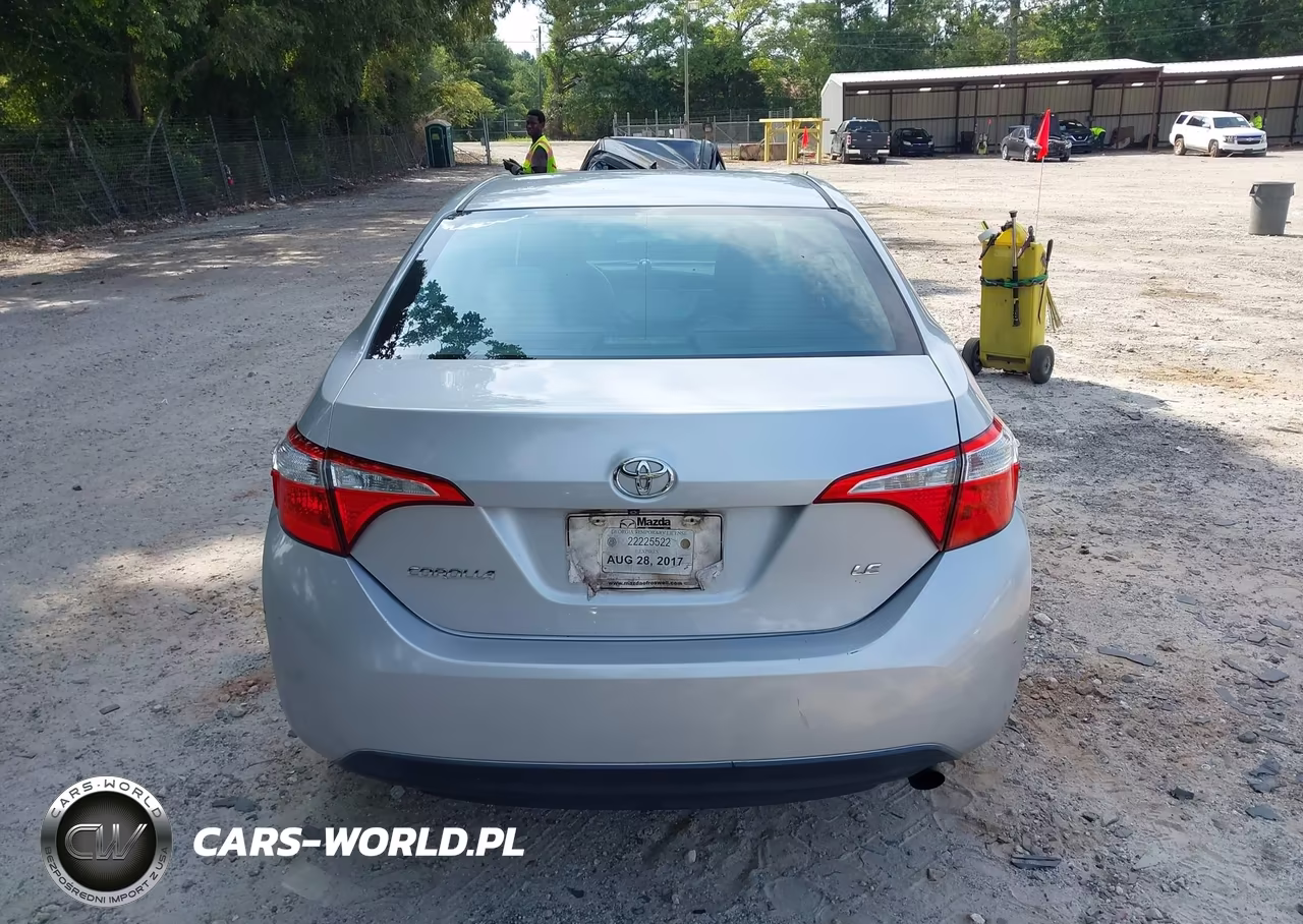 2016 Toyota Corolla Le VIN:5YFBURHE3GP426587 - 16