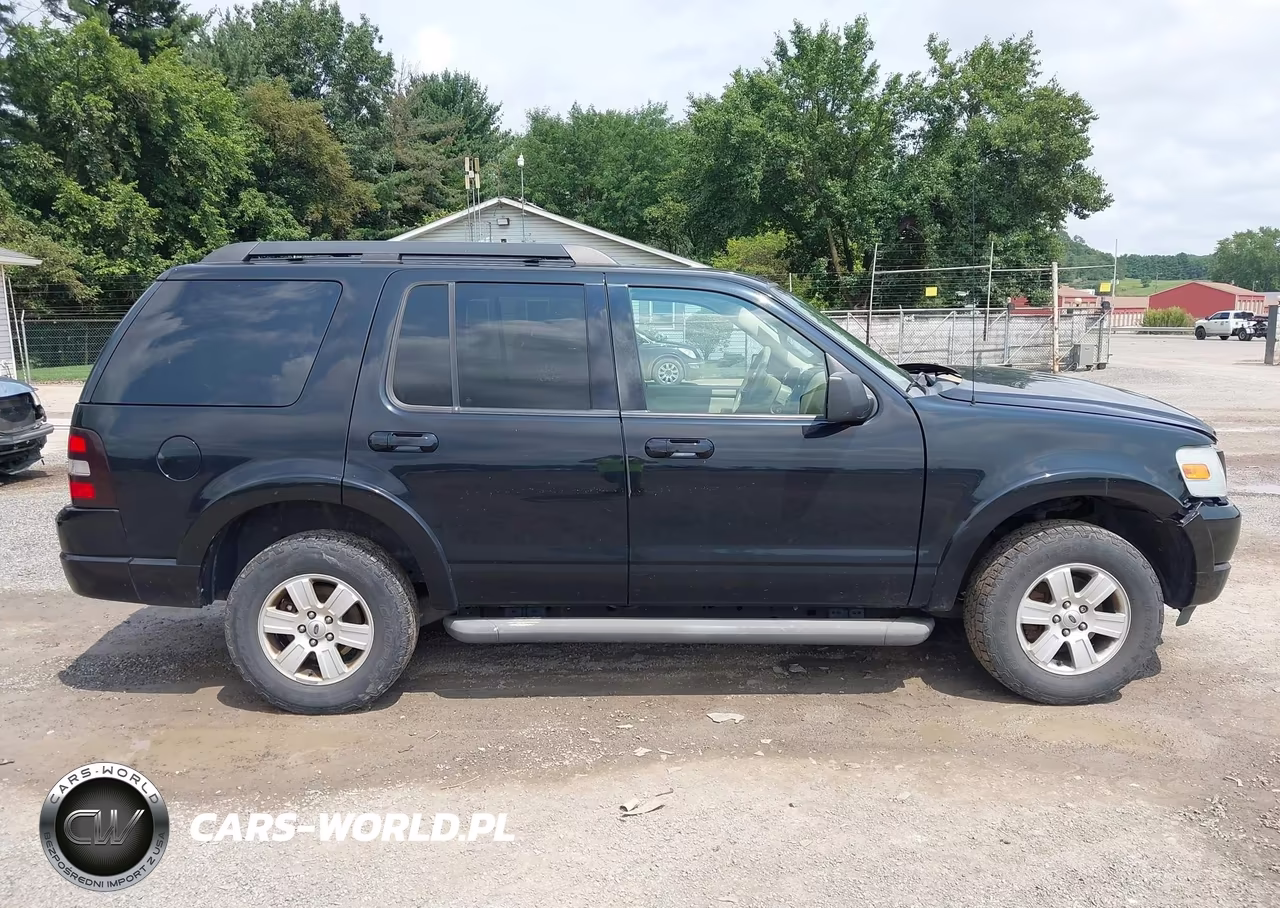 2010 Ford Explorer Xlt VIN:1FMEU7DE8AUA66097 - 13