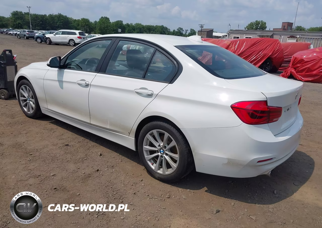 2018 BMW 320I VIN:WBA8A9C50JAH12970 - 3