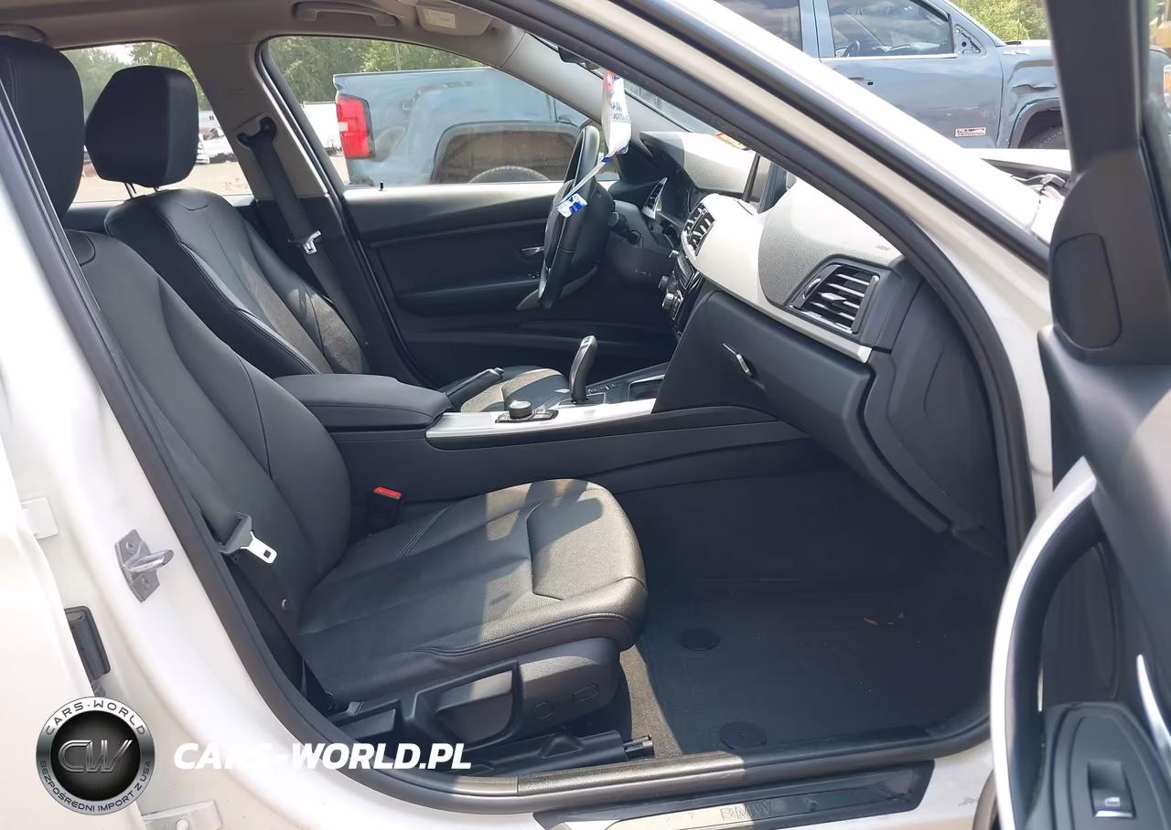 2018 BMW 320I VIN:WBA8A9C50JAH12970 - 5