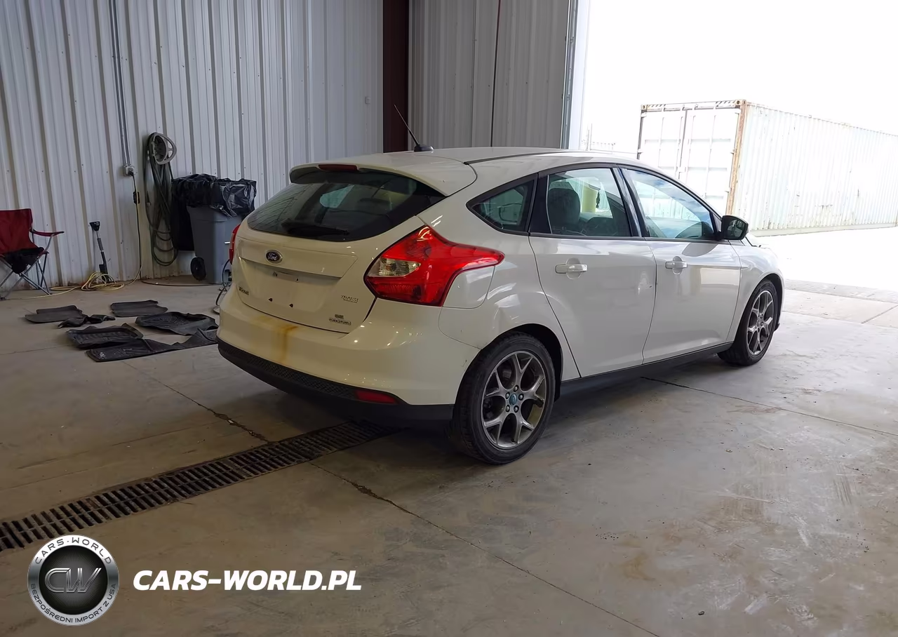 2013 Ford Focus Se VIN:1FADP3K20DL185268 - 4