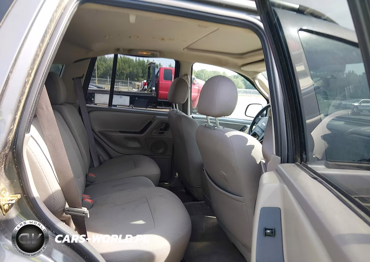 2004 Jeep Grand Cherokee Laredo VIN:1J4GW48S54C318799 - 8