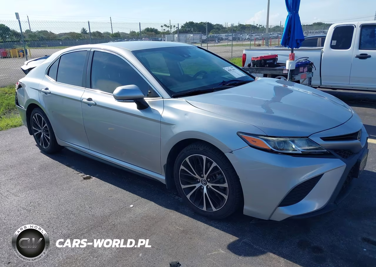 2020 Toyota Camry Se