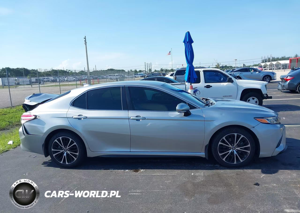 2020 Toyota Camry Se VIN:4T1M11AK0LU881621 - 13