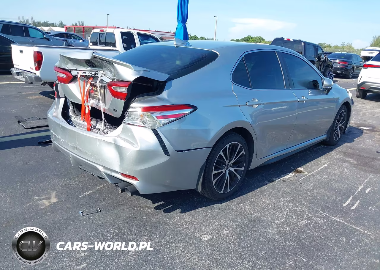 2020 Toyota Camry Se VIN:4T1M11AK0LU881621 - 4