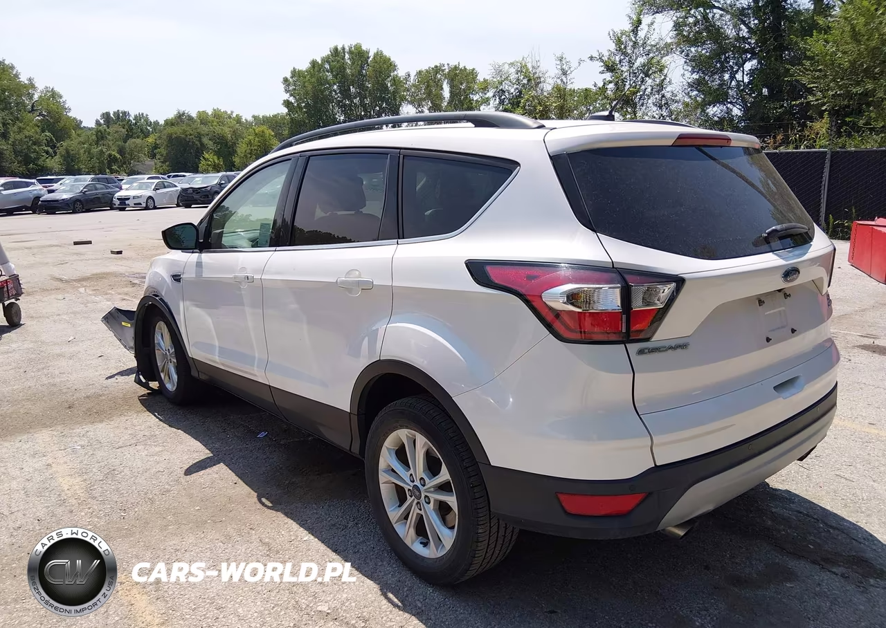 2017 Ford Escape Se VIN:1FMCU0G91HUD95831 - 3