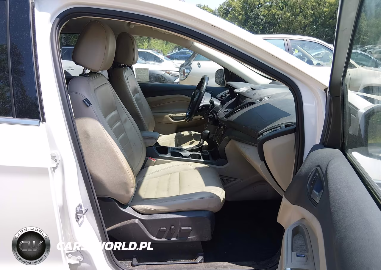 2017 Ford Escape Se VIN:1FMCU0G91HUD95831 - 5