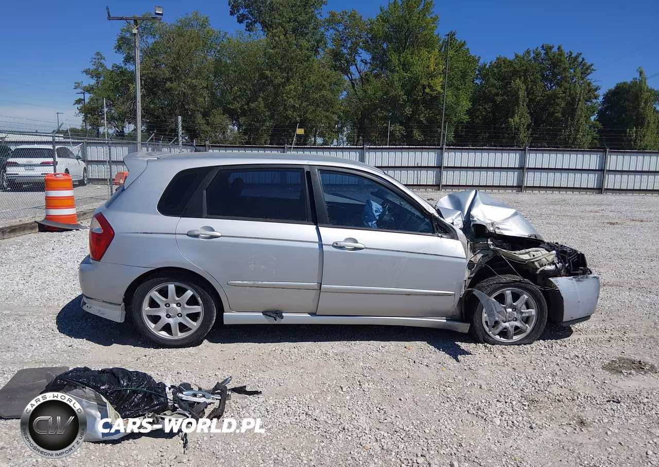 2006 Kia Spectra5 VIN:KNAFE161X65342243 - 13