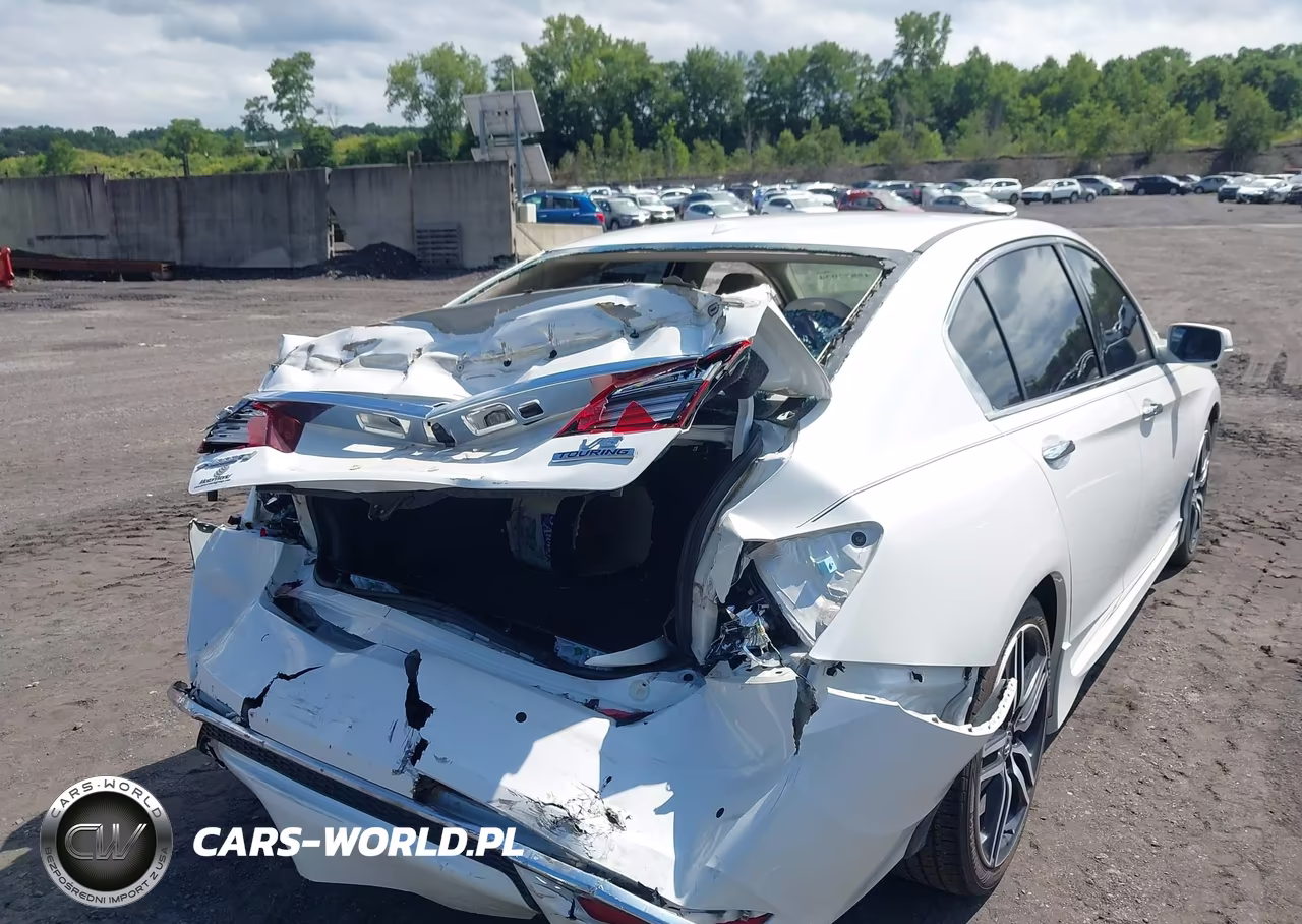 2017 Honda Accord Touring V6 VIN:1HGCR3F97HA015063 - 18