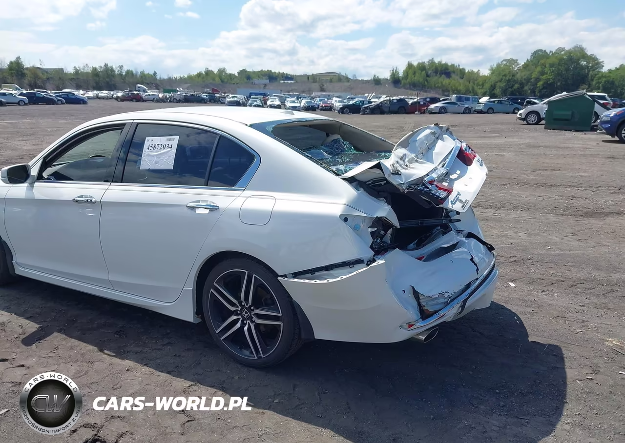 2017 Honda Accord Touring V6 VIN:1HGCR3F97HA015063 - 6