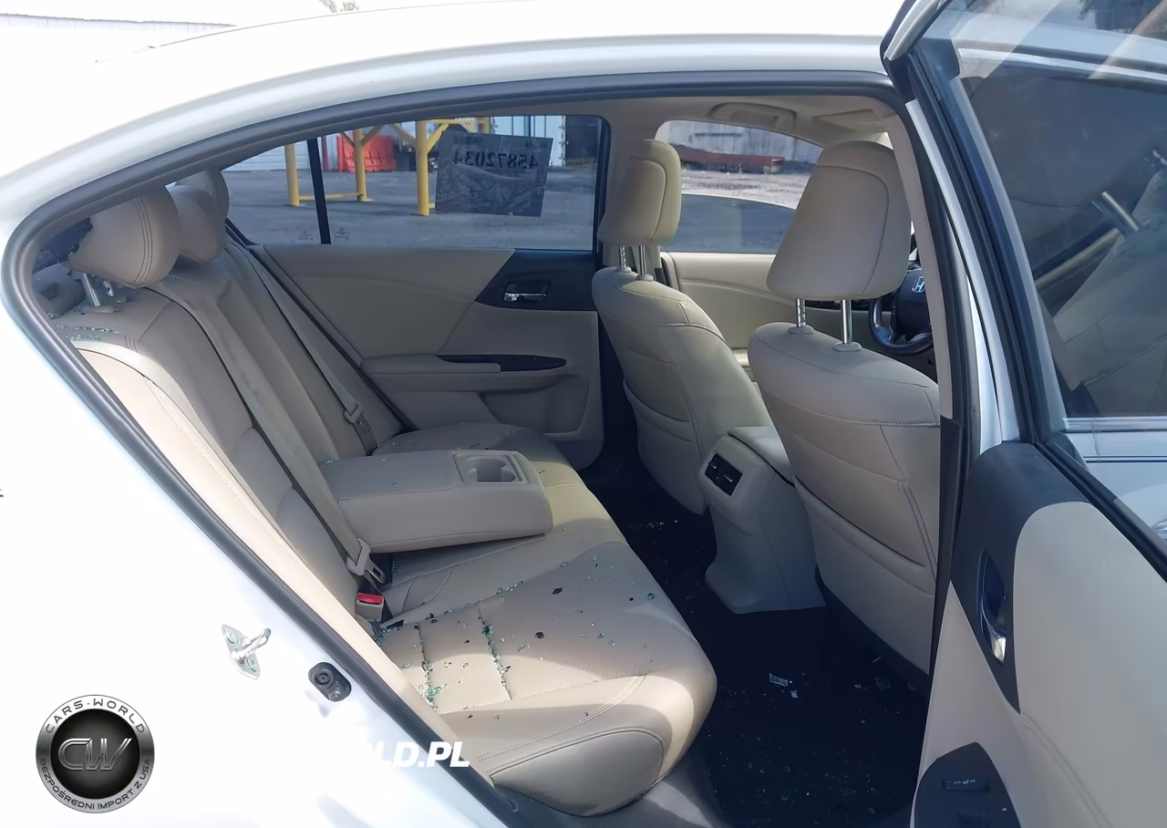 2017 Honda Accord Touring V6 VIN:1HGCR3F97HA015063 - 8