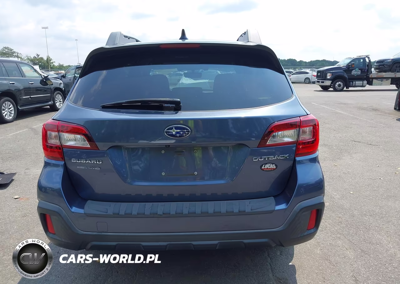 2018 Subaru Outback 2.5I Premium VIN:4S4BSAFC3J3313789 - 16