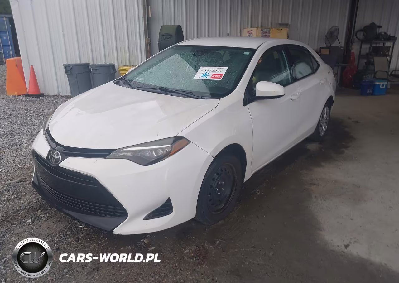 2017 Toyota Corolla Le VIN:5YFBURHE2HP654033 - 2