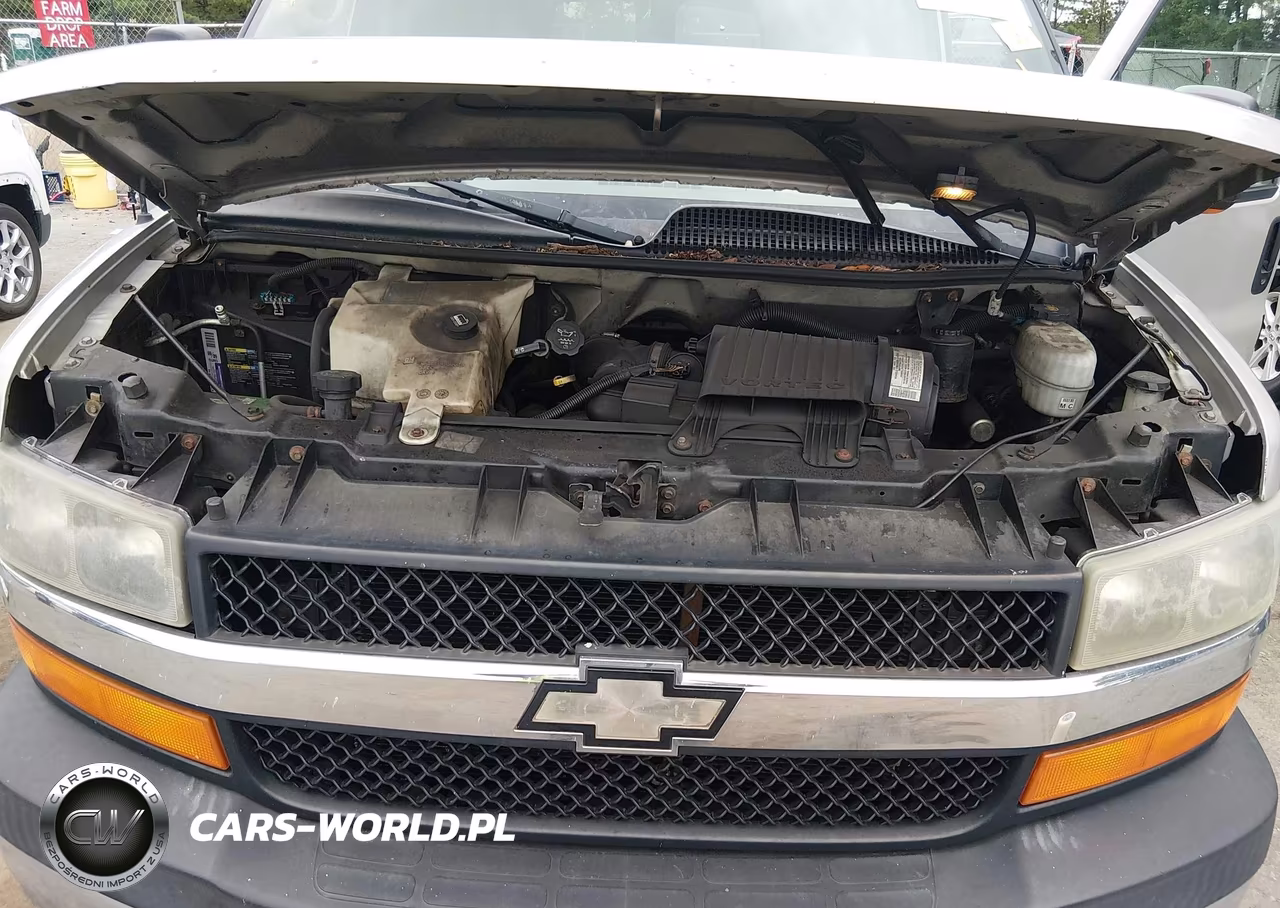 2005 Chevrolet Express Passenger VIN:1GNFG15T151263198 - 10